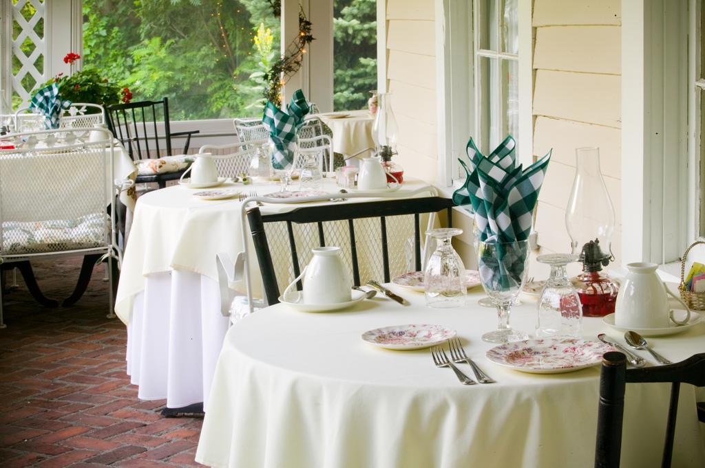 Stockbridge Country Inn (Adults Only) Bagian luar foto