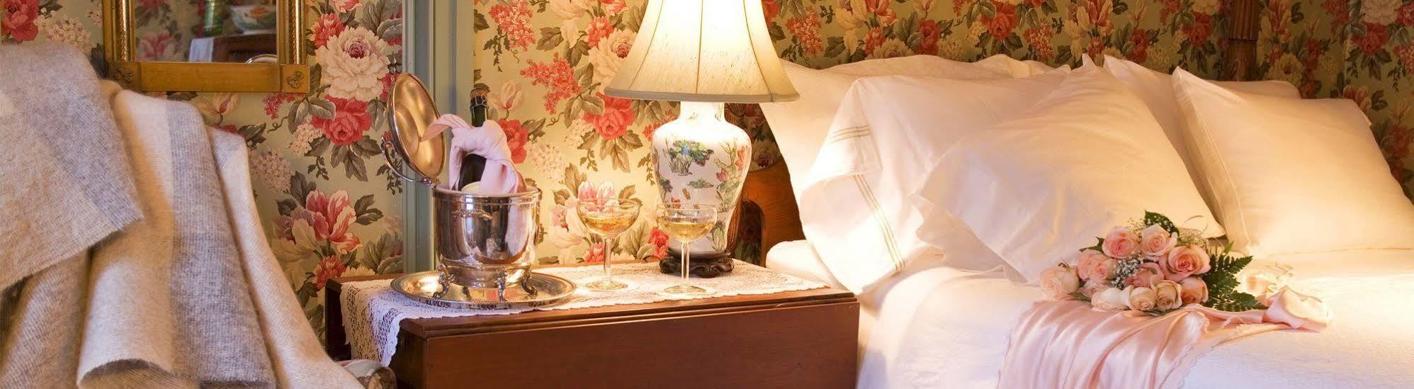 Stockbridge Country Inn (Adults Only) Bagian luar foto